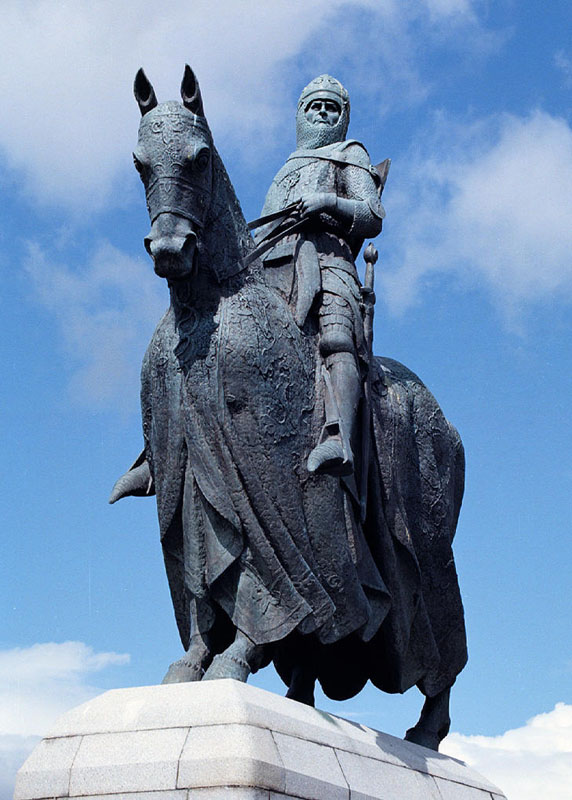 Robert the Bruce at the borestone, Bannockburn, Stirling. Charles d'Orville Pilkington Jackson(1887-1973). Bronze statue, 1964