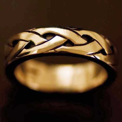Picture of Endless Celtic Knot Gold Ring