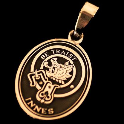 Picture of Gold Clan Crest Oval Pendant