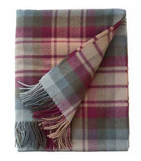 Picture of Auld Scotland Fine Lambswool Tartan Throw